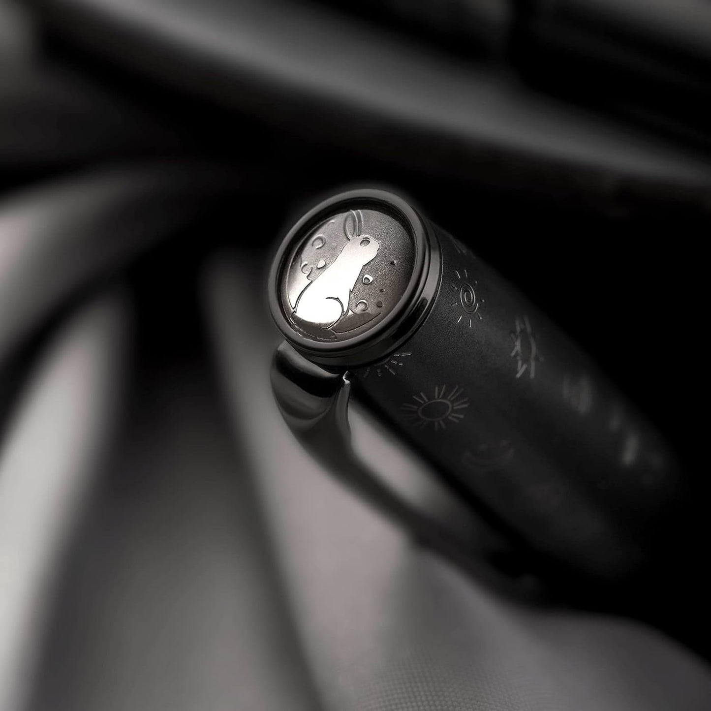 Hongdian N7 Gray Resin Piston Fountain Pen, Iridium Extra Fine Nib Classic Pen Rabbot on Cap Top, Smooth Writing Pen with Metal Box