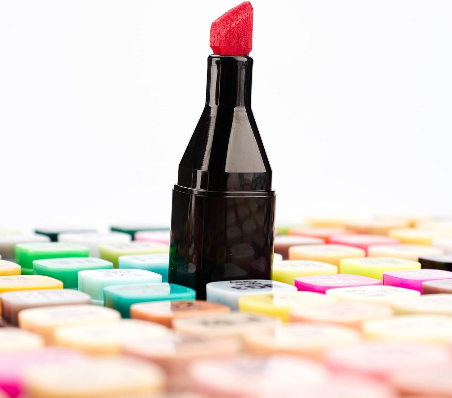 262 Colors Alcohol Markers - Dual Tip Permanent Art Markers Set for Coloring Drawing Painting, Fine and Chisel Tip Alcohol Based Pens with Carrying Case for Adult Artists