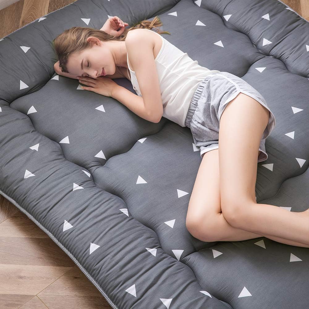 Grey Triangle Japanese Floor Futon Mattress, Tatami Floor Mat Portable Camping Mattress Kids Sleeping Pad Foldable Roll Up Floor Lounger Pillow Bed Queen Size with Mattress Protector Cover