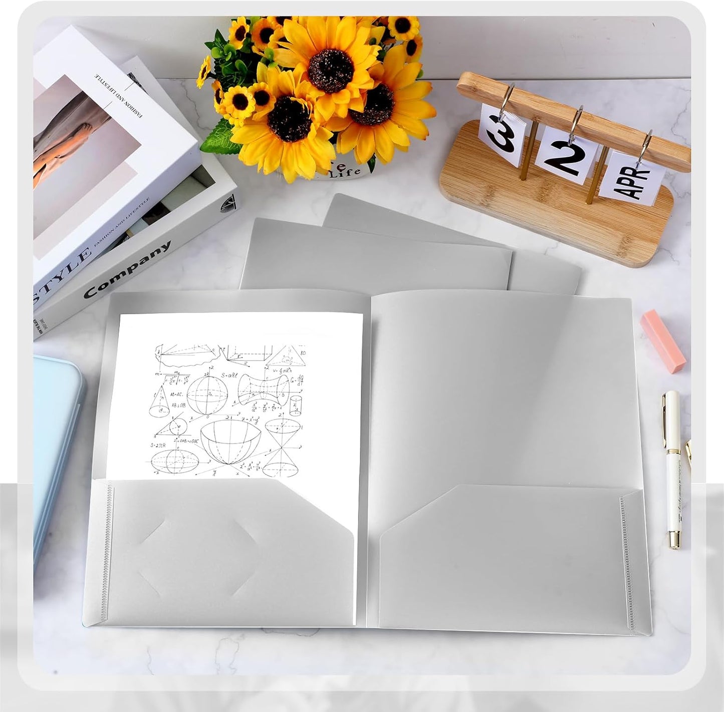 Gueevin 150 Pcs Plastic Folders with Pockets, Two Pocket Folder Fit 8.5 x 11 Inch Letter Size Paper, Heavy Duty School Folders Business Card Holder for Home Office School Bussiness (Light Gray)
