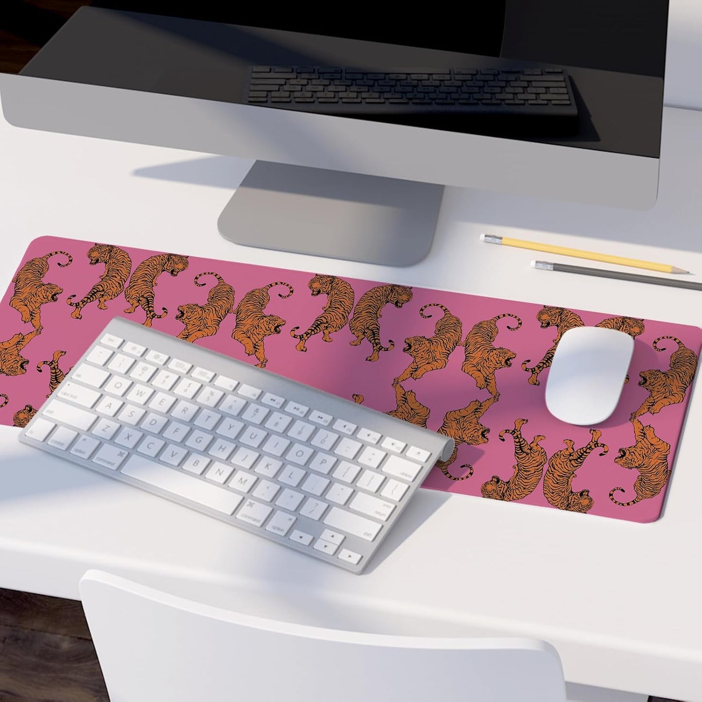 Pink Tiger Decor Desk Mat, Large Girly Cheetah Mouse Pad, Leopard Print Desk Mat for Girls Dorm Home Office Decor, Tiger Mouse Pad Desktop Decor,31.5x11.8