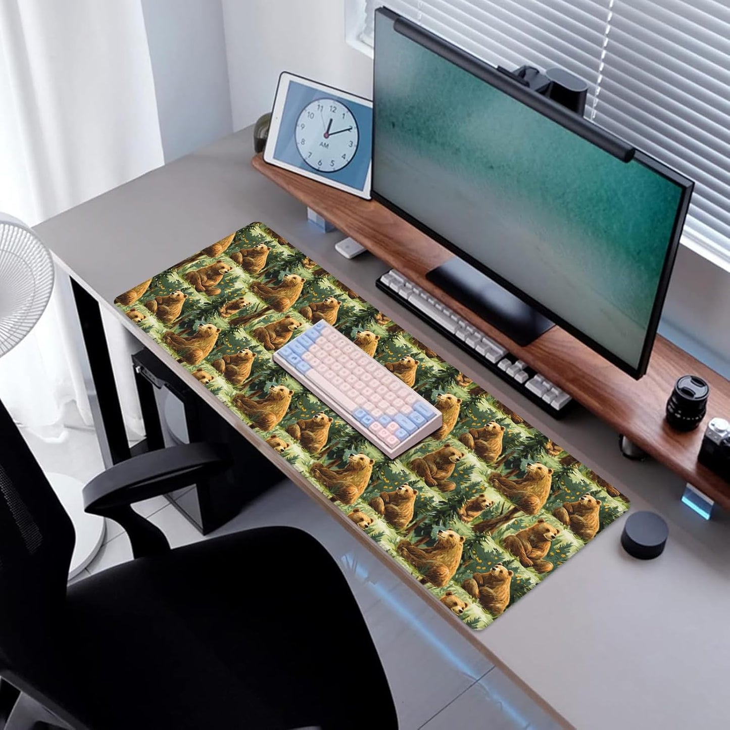 Bear Gaming Mouse Pad, Desk Mat, Non-Slip Rubber Base Cool Aesthetic MousePads for Computer Laptop Keyboard Office School Home Desktop Decor 31.5" x 11.8"