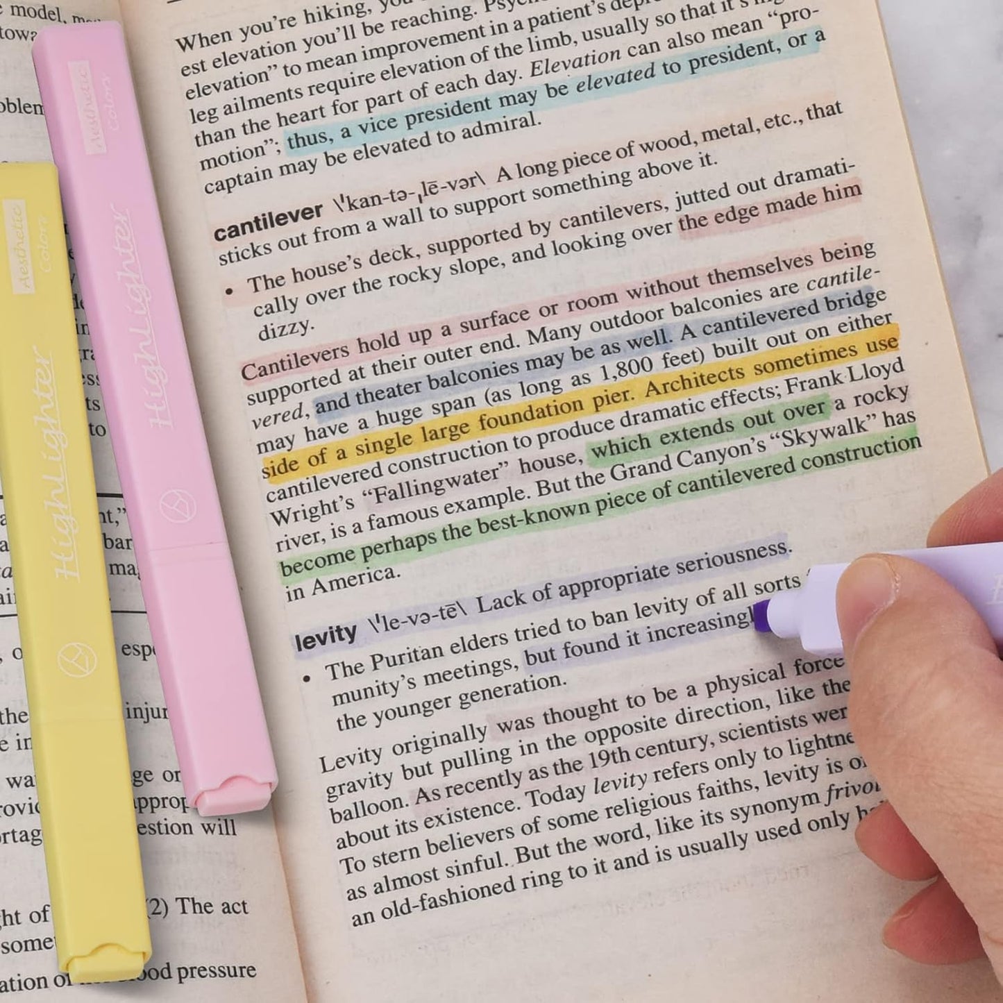 8 Colors Aesthetic Highlighters, 4mm Line Width, Assorted Colors With Soft Chisel Tip, No Bleed Bible, Great for School, Nice to Eyes, Pastel