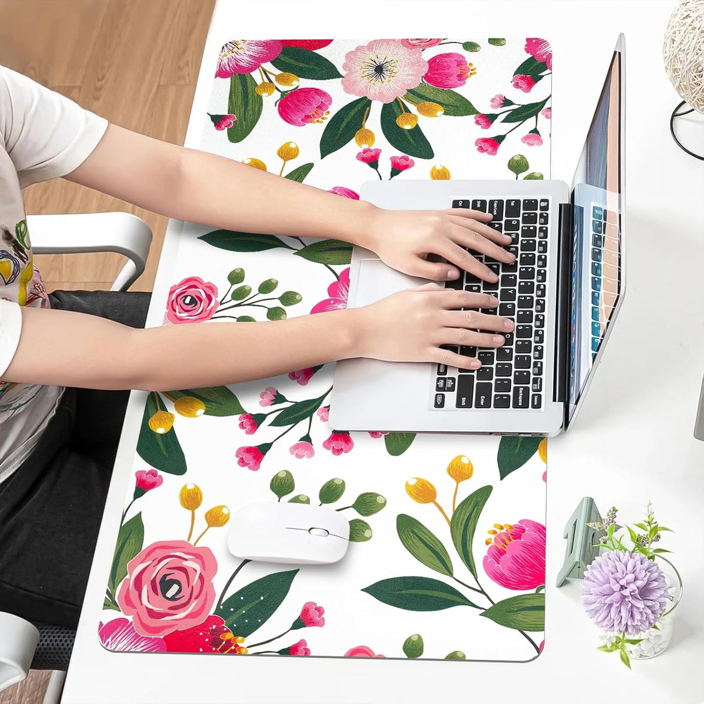 Bloss Pink Floral Desks Mat,31.5x15.7In Large Mouse Pad Cute,Anti-Slip Leather Computer Desk Pad for Keyboard and Mouse,Pink Computer Keyboard Pad Mat,Laptop Desks Protector Mat for Office/Home/Women